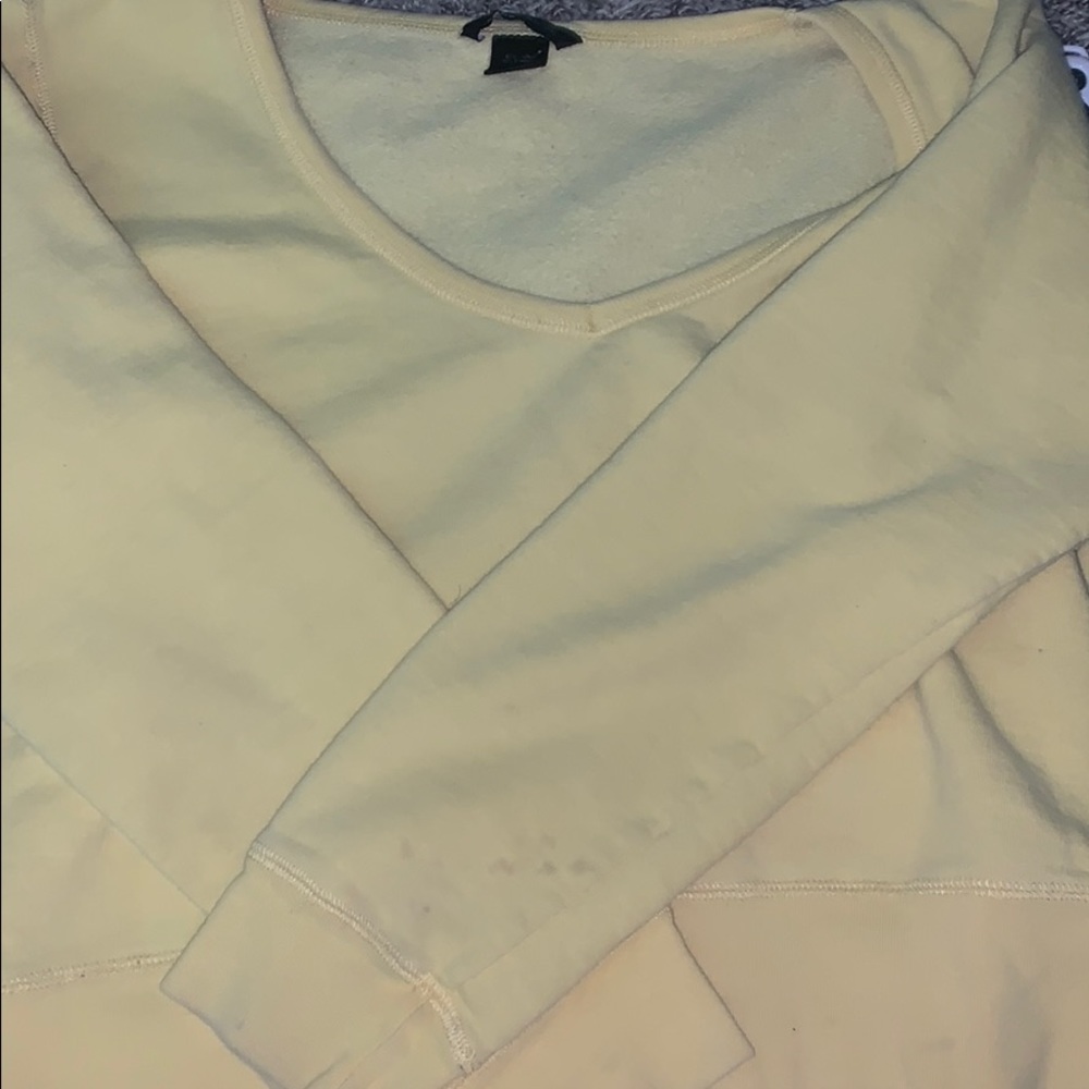 cropped yellow sweatshirt